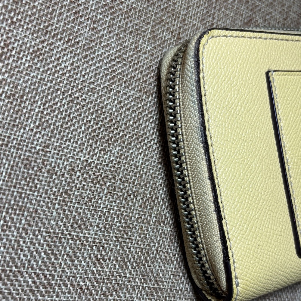 Coach Creamy Lemon Leather Zip-Around Full Size Wallet 7.5”Lx4”H - Picture 4 of 17